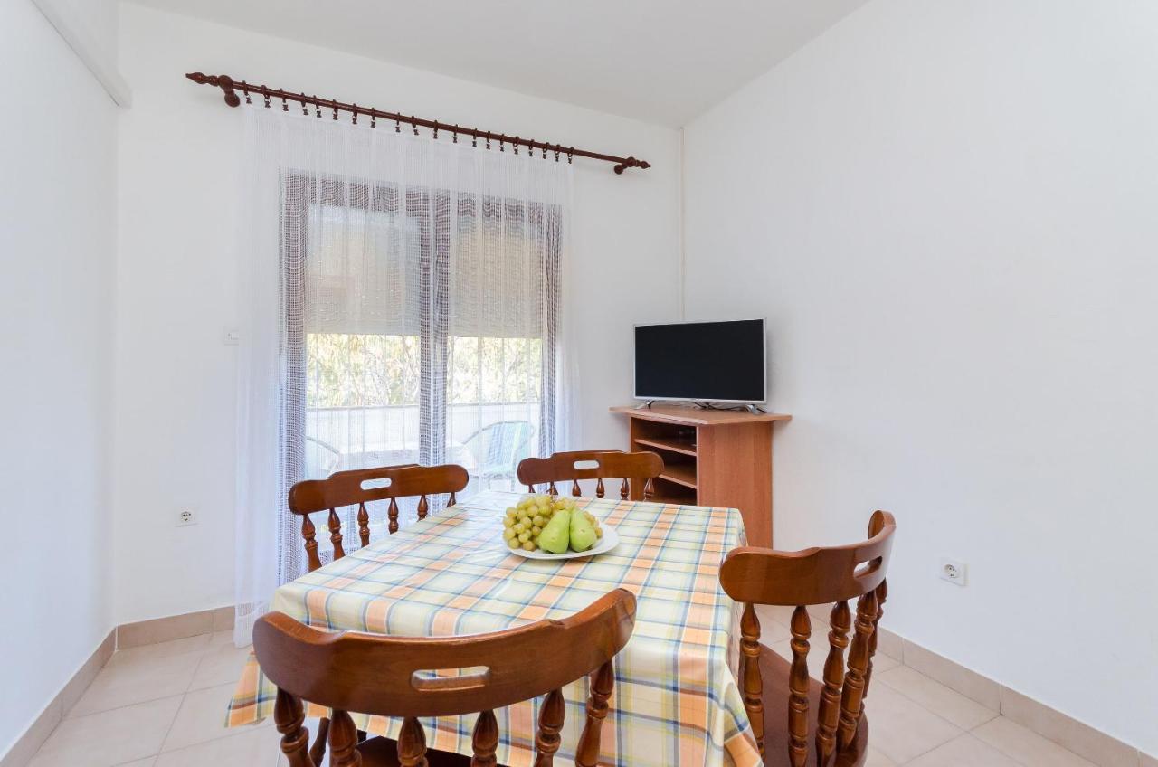 Apartments Ruza A Lopar Ngoại thất bức ảnh