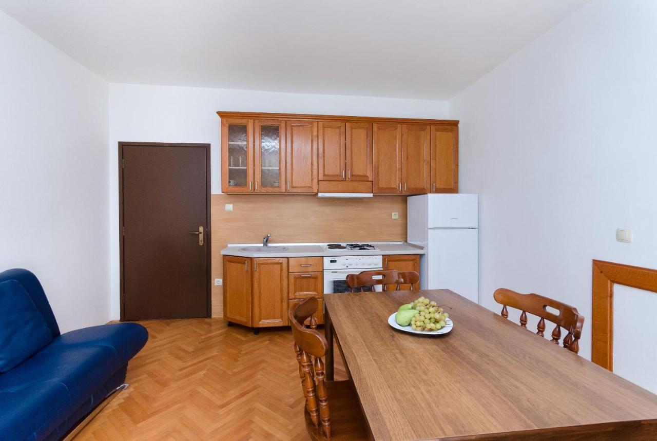Apartments Ruza A Lopar Ngoại thất bức ảnh
