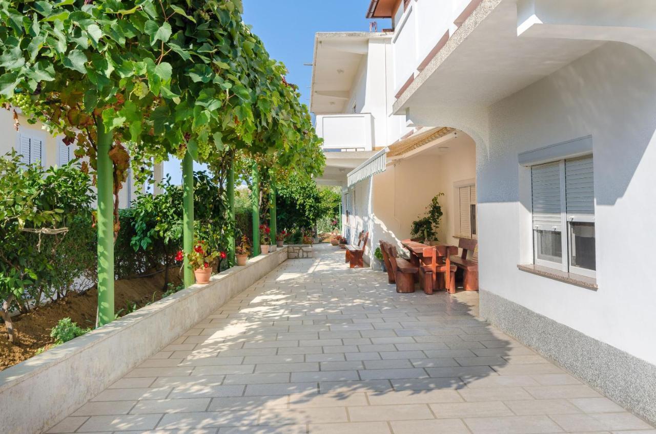Apartments Ruza A Lopar Ngoại thất bức ảnh