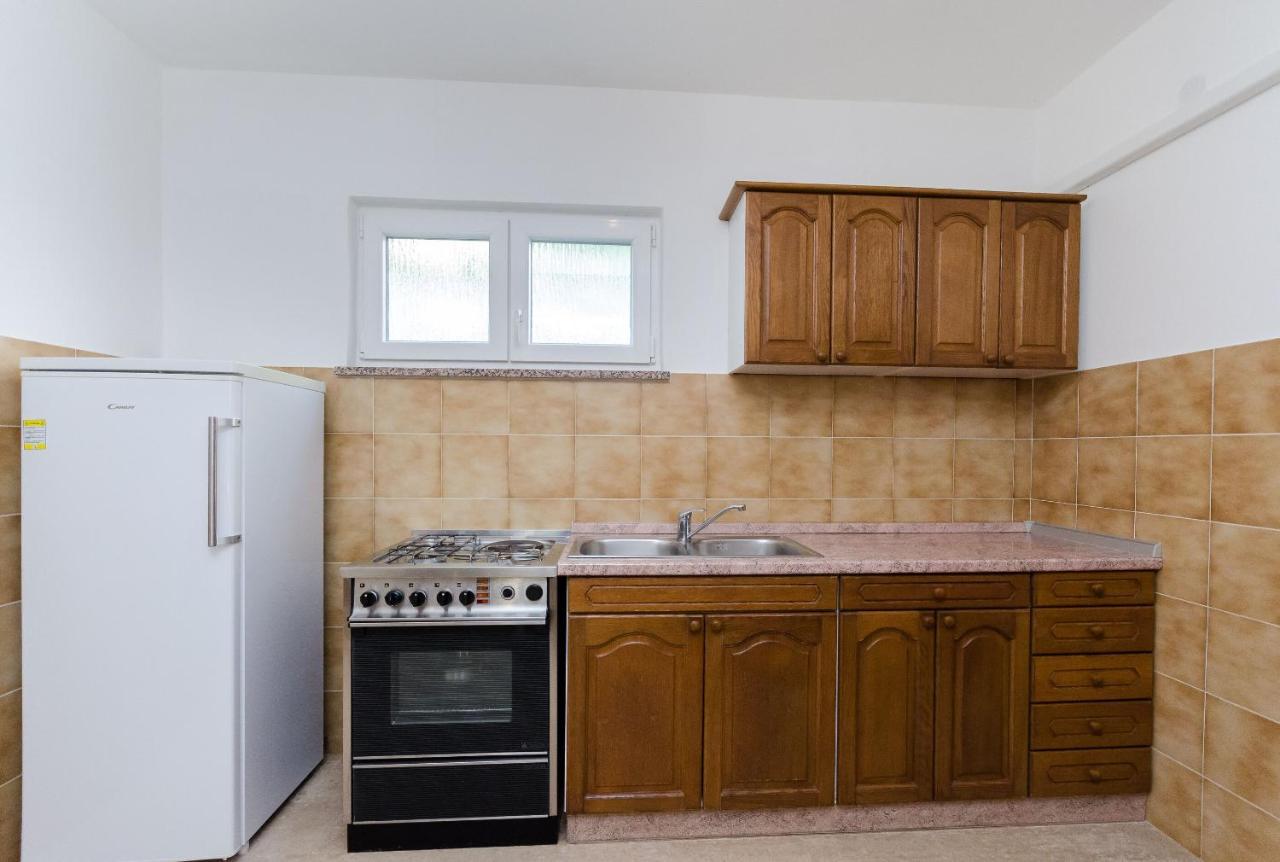 Apartments Ruza A Lopar Ngoại thất bức ảnh